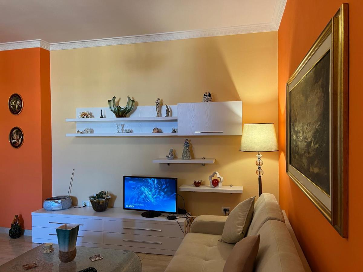 City Center Apartment In Shkoder Exterior photo